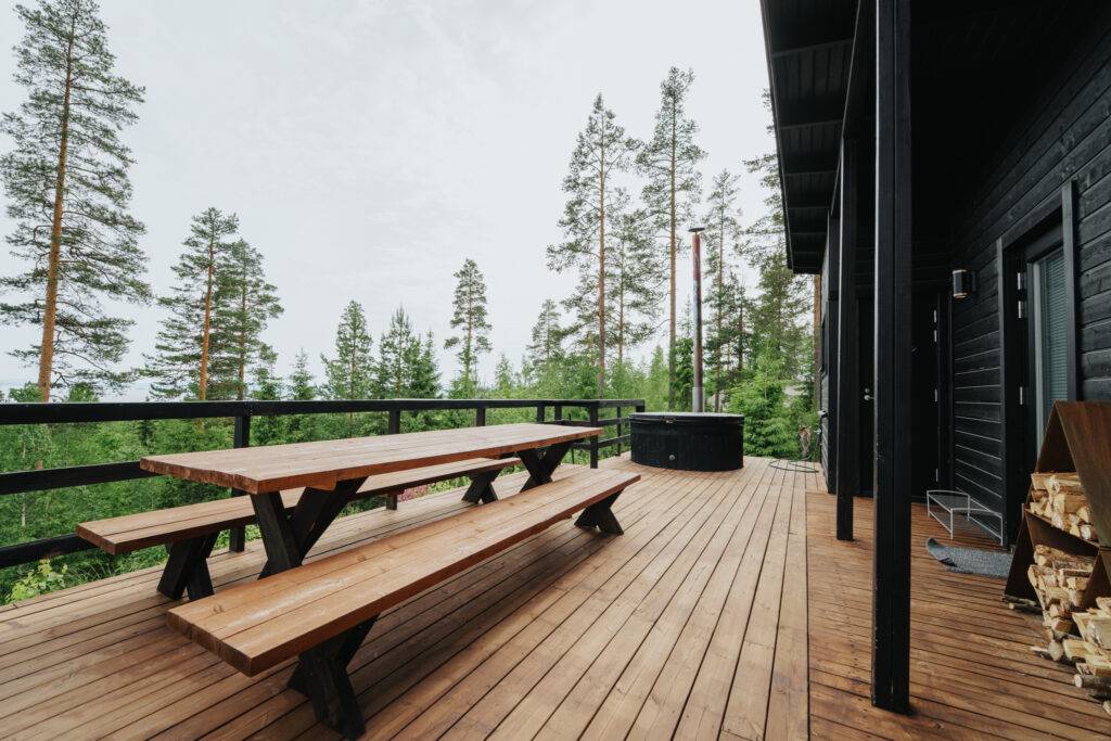 Laadukkaasti sisustettu loma-asunto neljällä saunalla ja oleskelutilalla